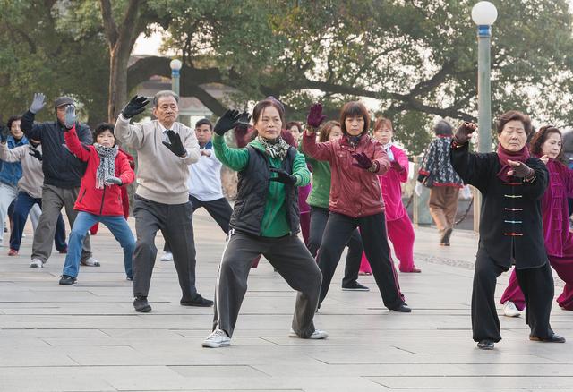 Read more about the article 广场舞入门教程