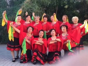 Read more about the article 篮球场里跳广场舞被撞，向高校、学生索赔20万？法院这样判……