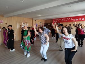 Read more about the article 广场舞初学入门教程