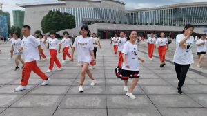 Read more about the article 广场曳步舞46种基础步法汇总（五）