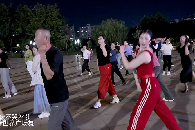 Read more about the article 这节奏感实在是太强了！大家弹跳的都好看